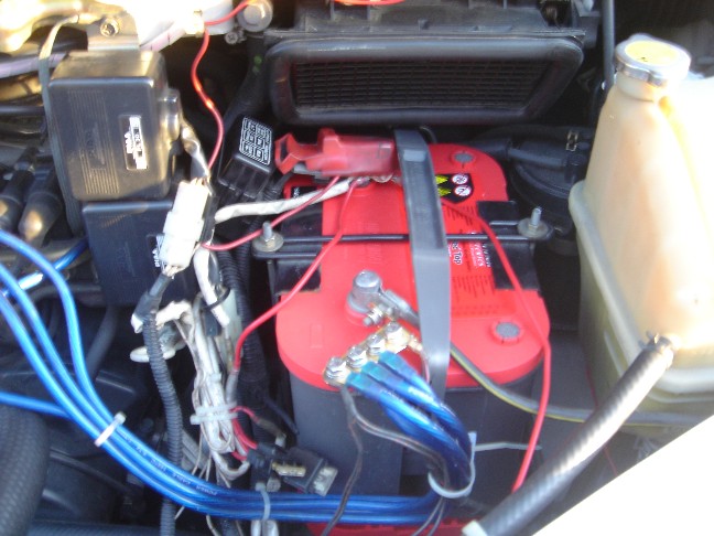 �o�b�e���[����OPTIMA���b�h�g�b�v