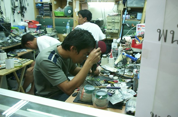 �o���R�N�g�ѓd�b�C���Ɖ�����