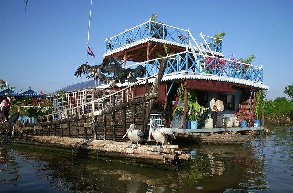 �����̃y���J�����Ƃ��͂�