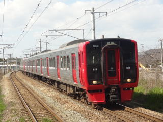 813系